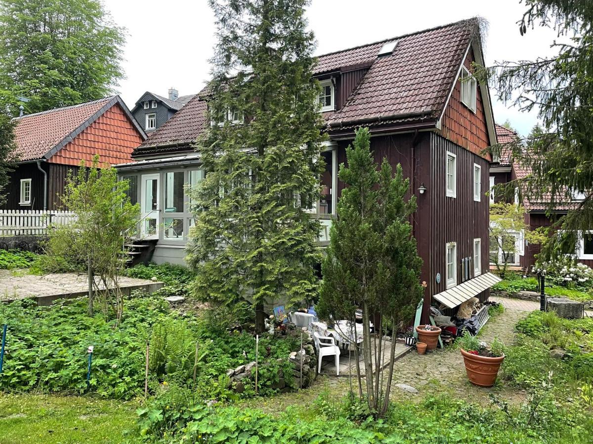 Liebevoll Eingerichtetes Ferienhaus Mit Grossem Garten Clausthal-Zellerfeld Exterior photo